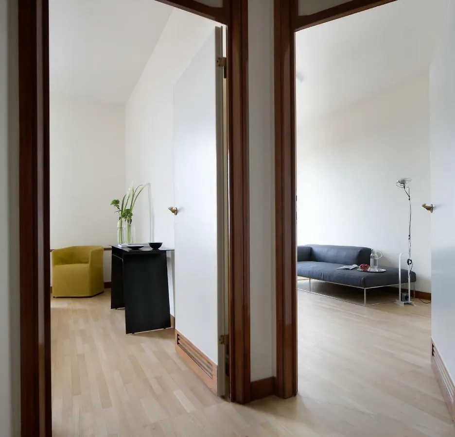 Domux Home Torre Velasca Milan 2*,